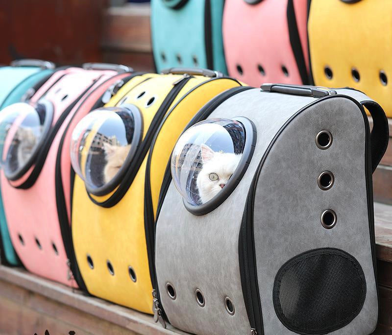 Batoh pre mačky a psov